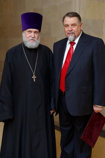 священник Леонид Ролдугин и Ю.Л.Шевченко